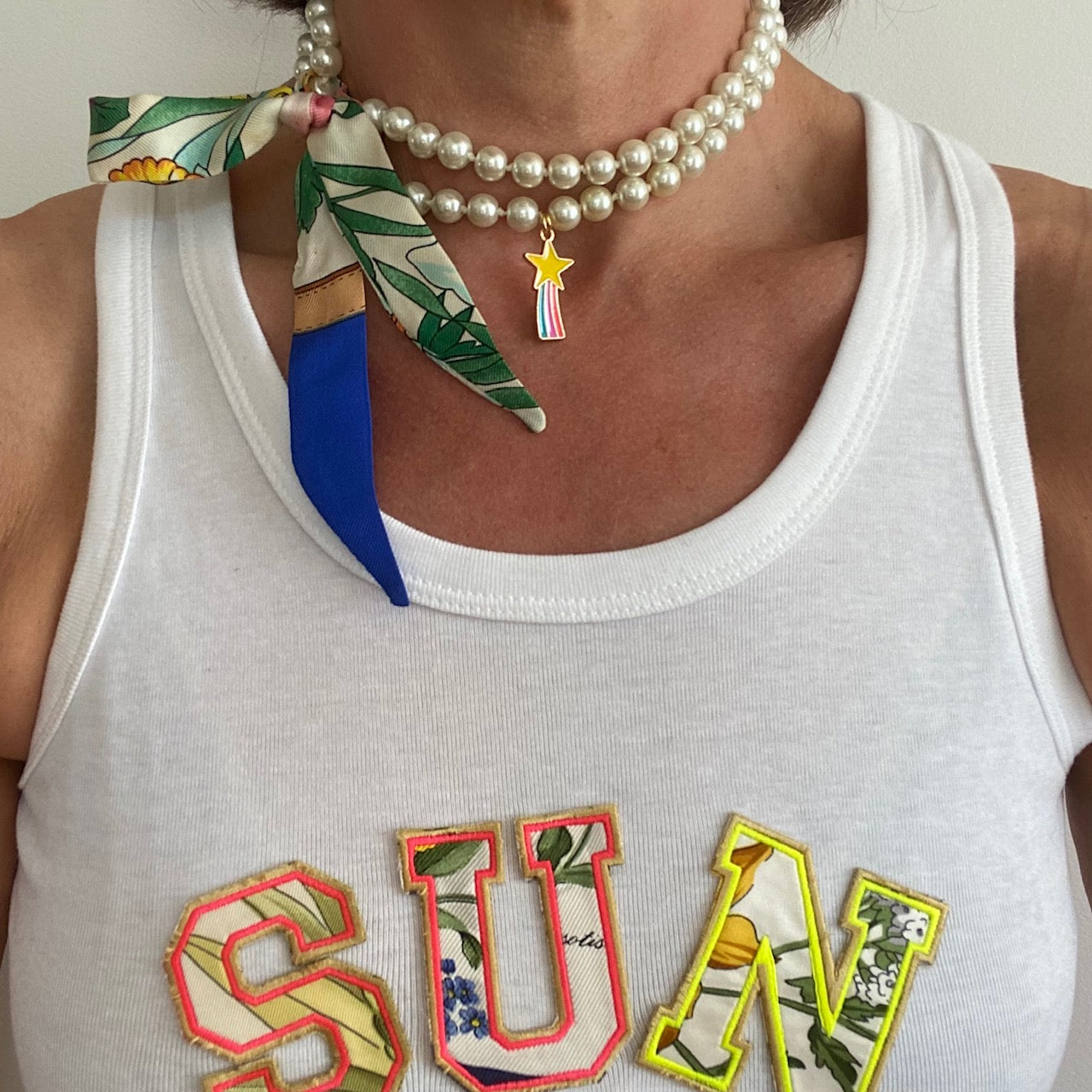 collier de perles fantaisie twilly  en soie foulard Gucci vintage revalorisé