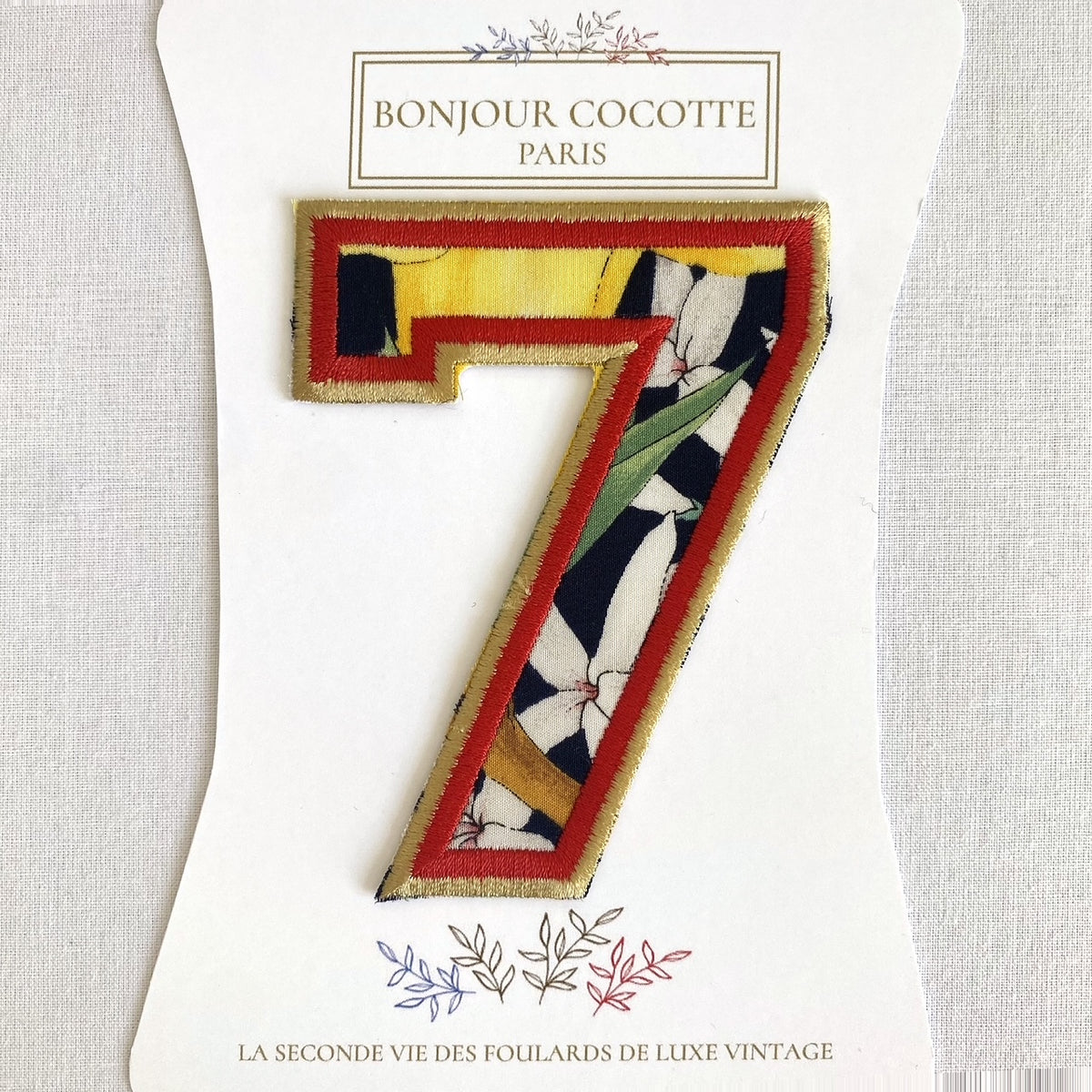 patch  brodé thermocollant chiffre 7 foulard vintage Valentino upcyclé par Bonjour Cocotte