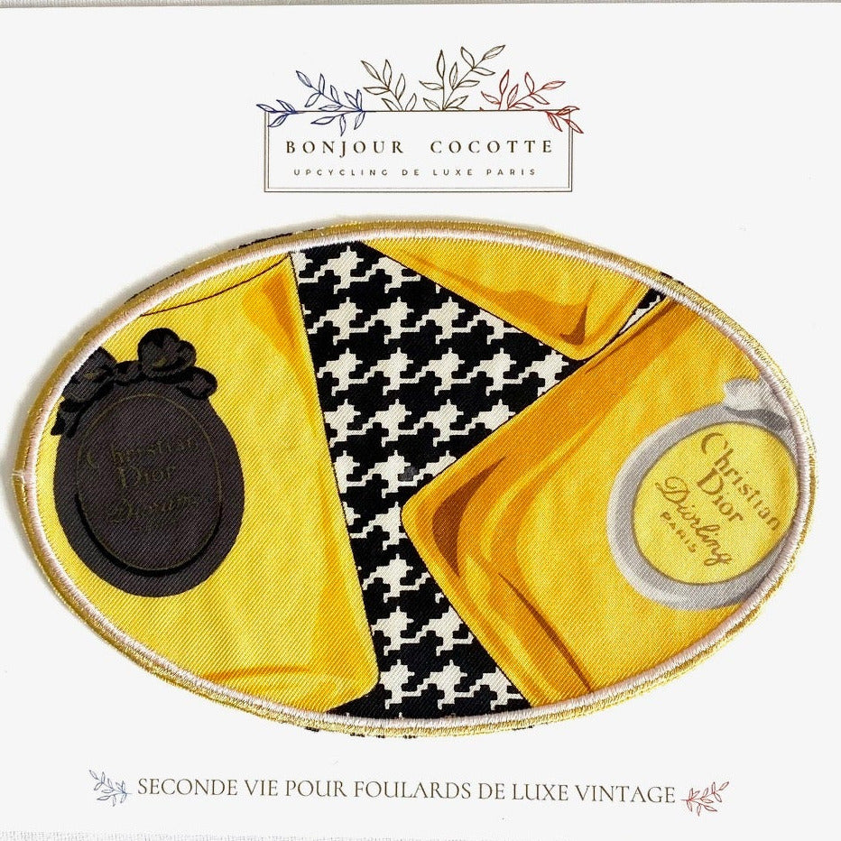 Coudière patch thermocollant upcycling de soie issue de la revalorisation de foulards de luxe vintage Dior
