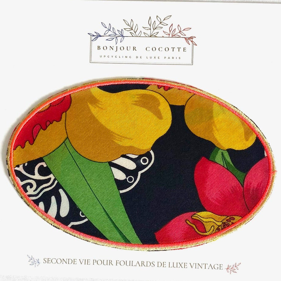 Coudière patch thermocollant upcycling de soie issue de la revalorisation de foulards de luxe vintage Valentino