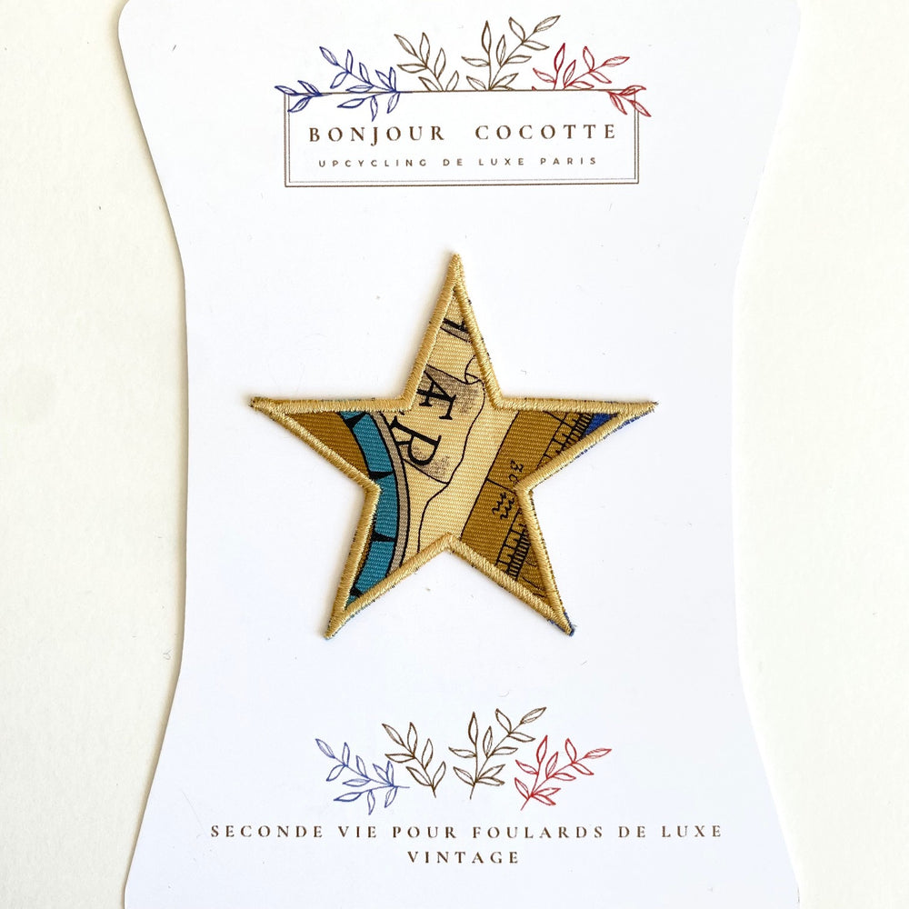 
                  
                    Patch brodé thermocollant symboles "étoile", issu d’un foulard en soie Mantero revalorisé
                  
                