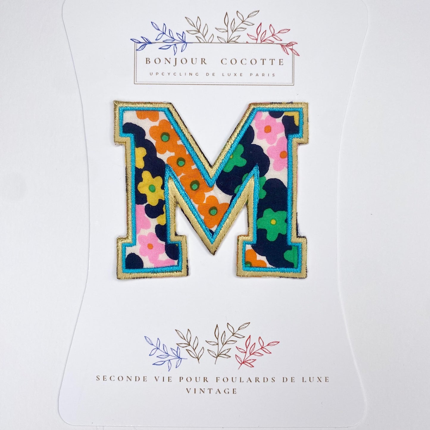 Patch  thermocollant petite lettre M foulard revalorisé vintage Dior