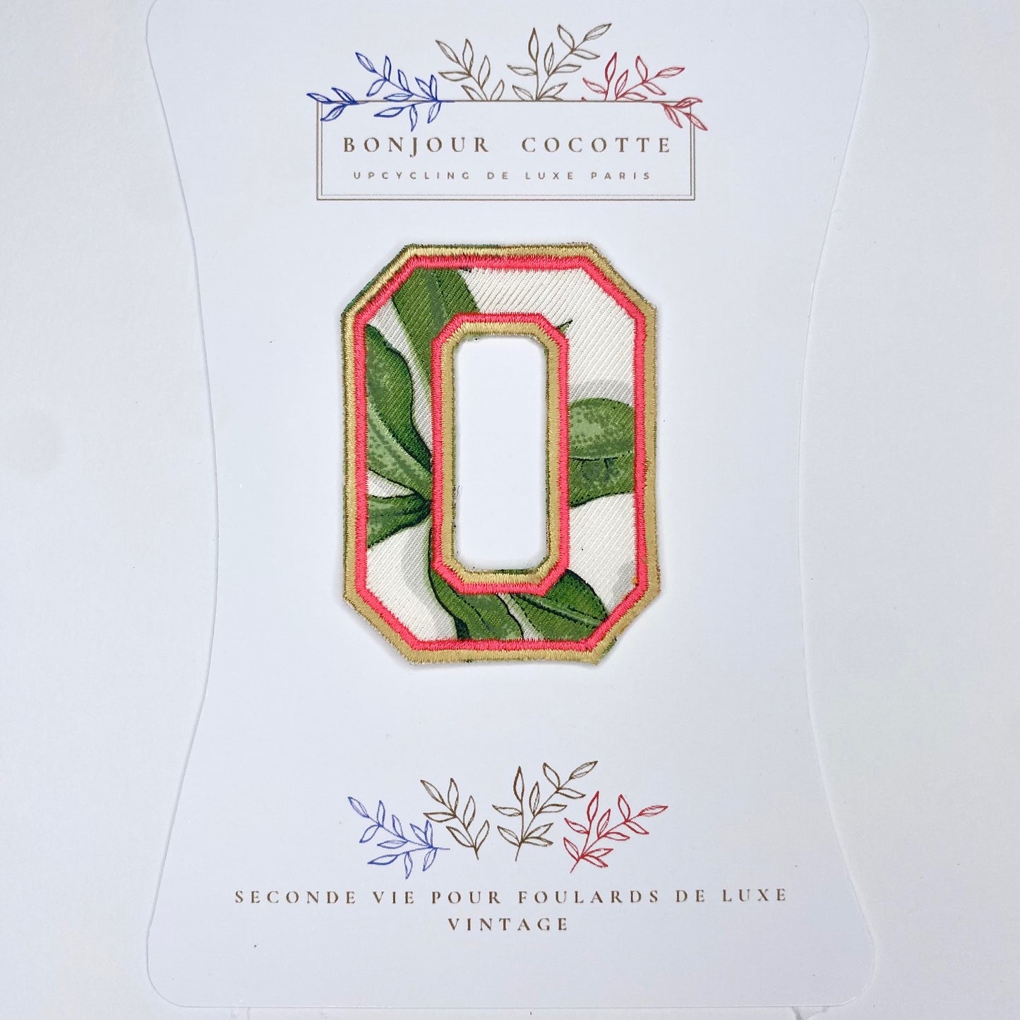 Patch  thermocollant petite lettre O  foulard revalorisé vintage Mantero