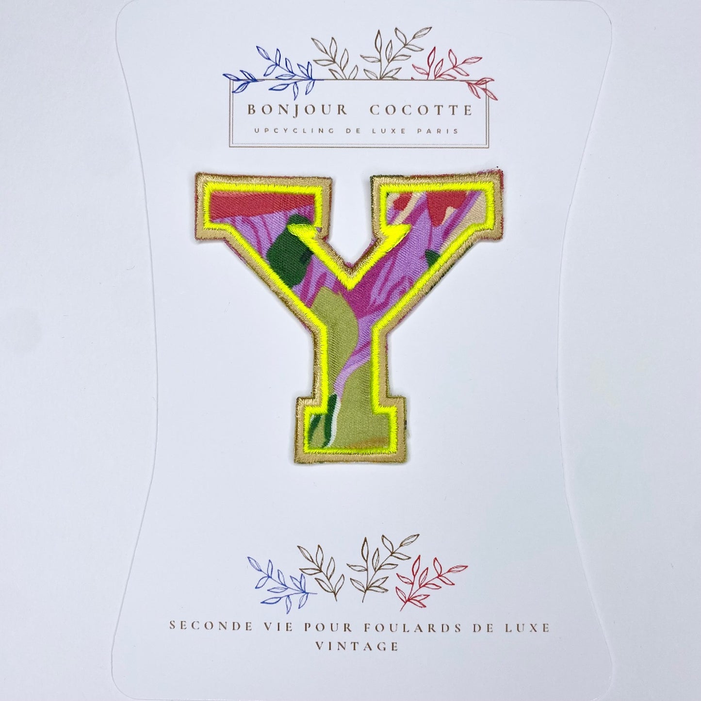 patch  thermocollant petite lettre Y foulard revalorisé Max Mara